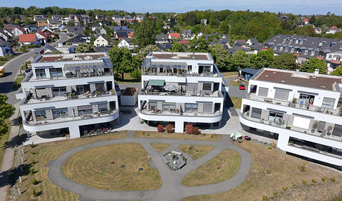 Wohnung im Grünen mit großer Terasse: schöne 2 Zimmer Wohnung