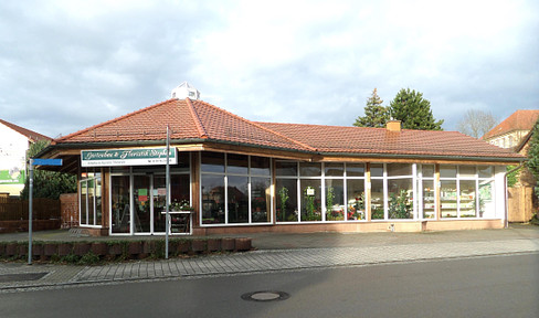 Versatile commercial property in the city center of Lauchhammer