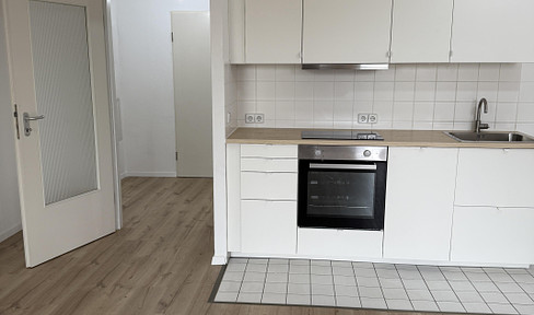 Renovated apartment with new fitted kitchen