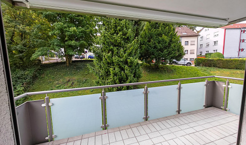 Modern 3-room apartment with balcony and fitted kitchen - commission-free