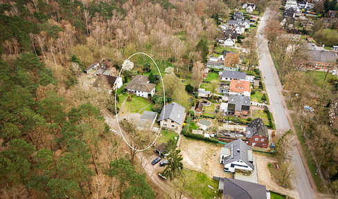 Traumgrundstück am Naturschutzgebiet - für 2 DH oder eine Villa