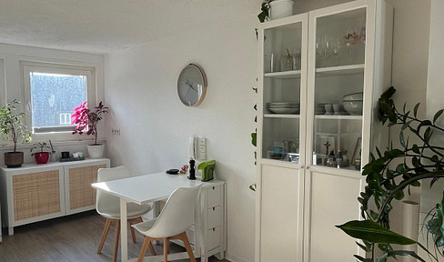 Frei 1.1.27-Privat-Kaufpreis : 11.400€ = 4,1 %*2,5 ZW*49m²*DG*S-Zuffenhausen*nahe Stadtpark/Porsche