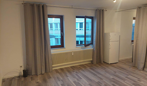 Schicke 1-Zimmer Wohnung, Gießen Innenstadt, voll möbliert, renoviert, 30qm, gerne an Pärchen