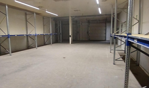 Hall with storage space, office & WC (239 m²) in DPB Business Park, Poggersdorf