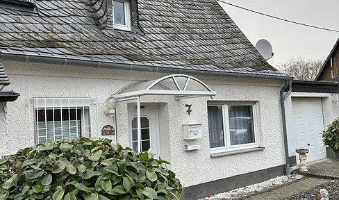 Detached house in Koblenz Ehrenbreitstein with fortress view