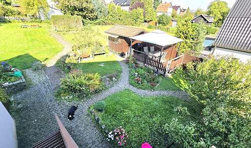 Herrlicher Garten! Große Eigentumswohnung mit 6 Zimmer, 2 Garagen und Garten ✅provisionsfrei✅