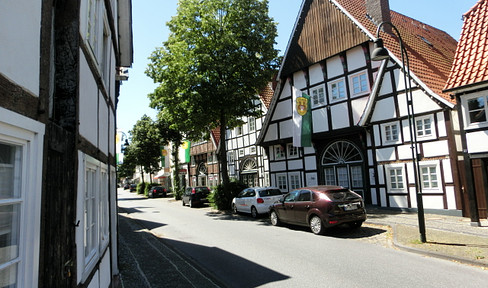 Prime location OT Wiedenbrück, 7ZK3B Ground floor maisonette in half-timbered house, versatile use!