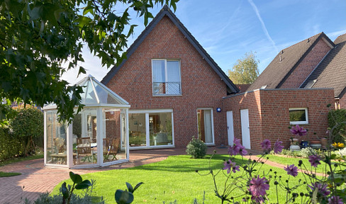 Beautiful detached EFH in quiet cul-de-sac location and large garden - FREE OF PROVISION