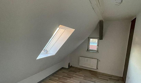 Charmante 1-Zimmer-Dachgeschosswohnung in Friedberg (Hessen)