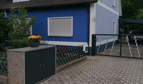 Hochwertige-luxuriöse Doppelhaushälfte in Traumlage und Dachterrasse mit Blick in den Wald!