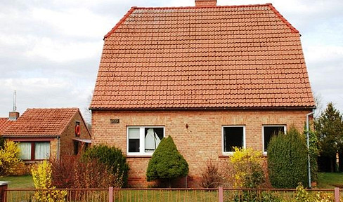 House for sale in Mönkebude - directly from the owner, without commission!