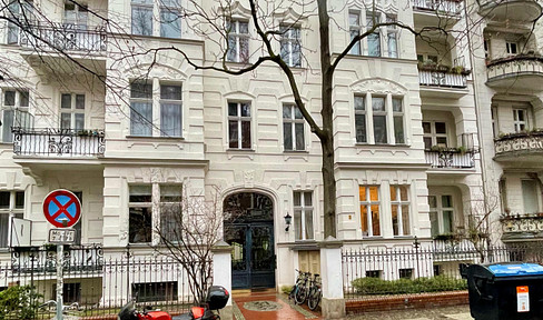 3-room apartment in magnificent old stucco building in Berlin Friedenau/Schöneberg without estate agent