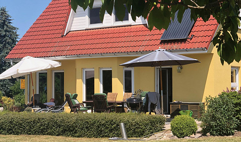 Einfamilienhaus Energieeffiziensklasse B mit E-Ladestation für Automobile