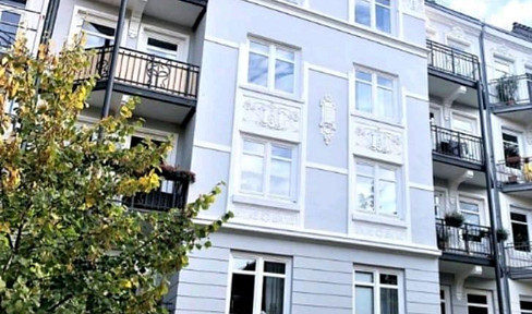 Heller Jugendstil-Altbau mit sonnigen Balkon in Top-Lage von Eimsbüttel