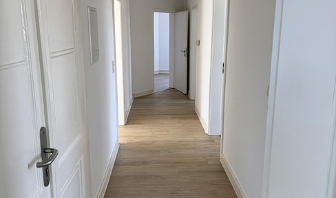 4 room apartment old building Hanover Herrenhausen