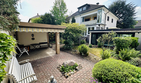 Exklusive & repräsentative Stadtvilla mit Indoor-Pool, 2 Garagen, Garten, optional 3 WE, top Lage