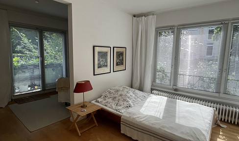 Sunny 2.5-room apartment with south-facing balcony in Hamburg-Ottensen