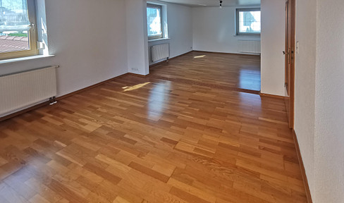 Attraktive 2 Zimmer Wohnung mit Balkon, Terrasse und EBK in Bad Wörishofen