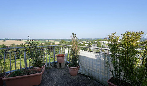 Penthouse with roof terrace in Unterfeldhaus adjacent to Düsseldorf