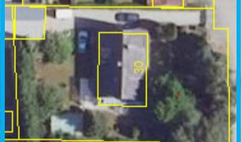 Building plot with old stock (2-family house, renovation possible or demolition)