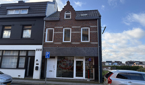 House with commercial space in prime location in Kerkrade city center (NL)