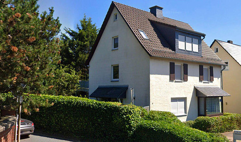 Attractive 3-room apartment in Hessisch Oldendorf with modern fitted kitchen and large balcony