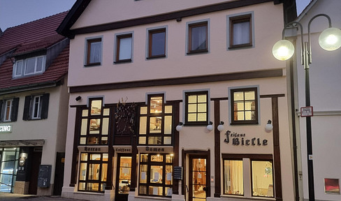 Exclusive residential and commercial building in Münsingen - with hairdressing salon established for 50 years