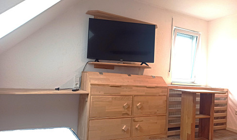A furnished room in a shared flat (WG)
