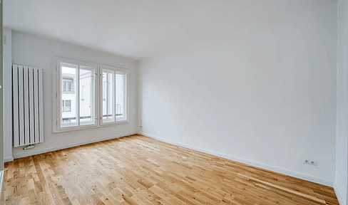 Bright 3-room apartment on Kurfürstendamm