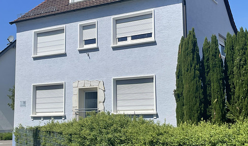 Gepflegte 5-Zimmer-Maisonette-Wohnung mit Einbauküche in Kirrlach