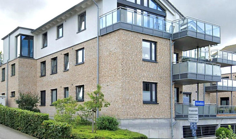 Schöne Erdgeschosswohnung am Yachthafen in Laboe mit Ostseeblick