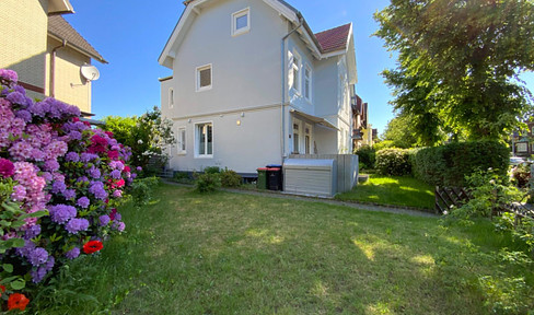 lower part of a freshly renovated city villa in Fuhlsbüttel