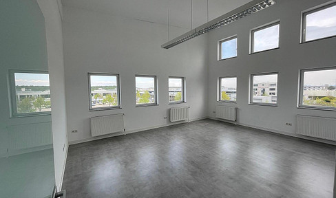 4 freshly renovated offices (15-27 m²) in Mörfelden - near airport & highway