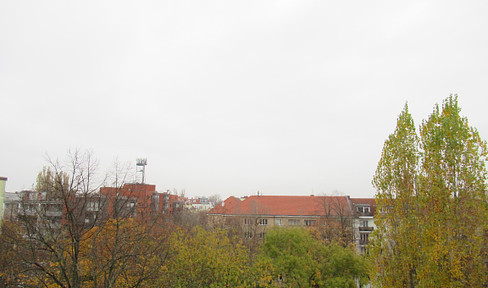 Freundliche 2-Zimmer-Wohnung mit Balkon und weitem Blick, möbliert