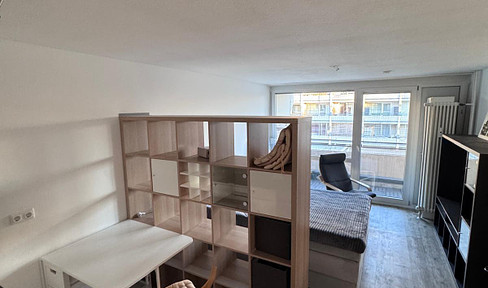 Furnished, well-kept 1-room apartment with excellent connections incl. underground parking space