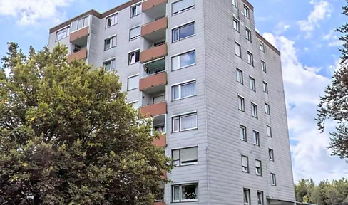 Zentrale 3,5 Zimmer Wohnung mit Balkon und Garage