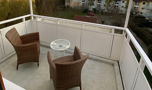 Bright 3 room DG WHG with south-facing balcony and EBK - partly furnished