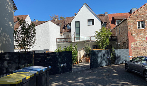 Attraktive 3 Zimmer Garten Wohnung im Herzen von Neu-Isenburg