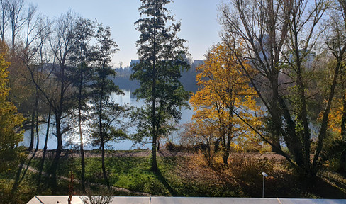 Direct lake view from 4.0 room apartment on Probstsee in Stuttgart- Möhringen