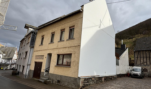 Einfamilienhaus in Bacharach-Steeg zu erwerben