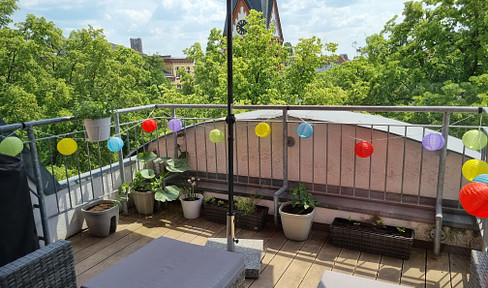 Helle Dachgeschosswohnung im Herzen von Tempelhof