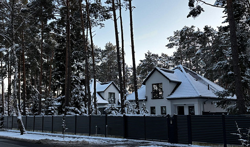 Doppelter Luxus mit zukunftsicherheit in Borkwalde auf 2.818 m²