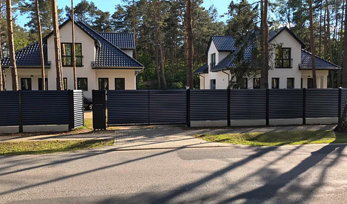 Double luxury with future security in Borkwalde on 2,818 m²