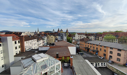 Zentralgelegene Maisonettewohnung mit EBK und Schlossblick