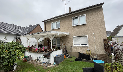 Freistehendes 1-2-Familienhaus zentrumsnah in Langenfeld