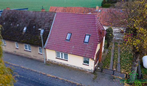 Doppelhaushälfte mit großem Garten - für den Käufer provisionsfrei