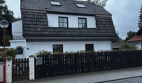 Charming private property - history and potential combined in Oberhaching!