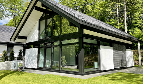 Neuwertiges,  modernstes HUF Haus in exklusiver Lage