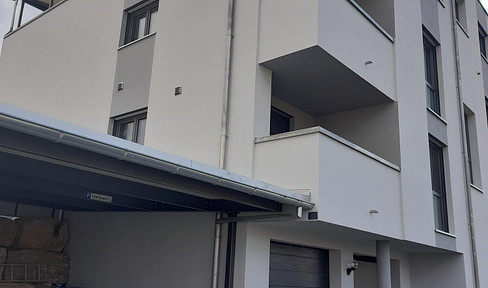 Penthouse apartment as good as new - with elevator - and XL garage