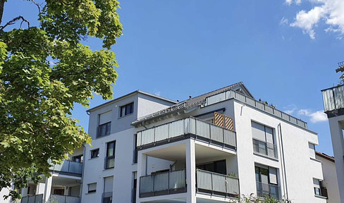 Moderne und gemütliche 4-Zimmer Whg mit gehobener Ausstattung und sonnigem Balkon - ohne Provision